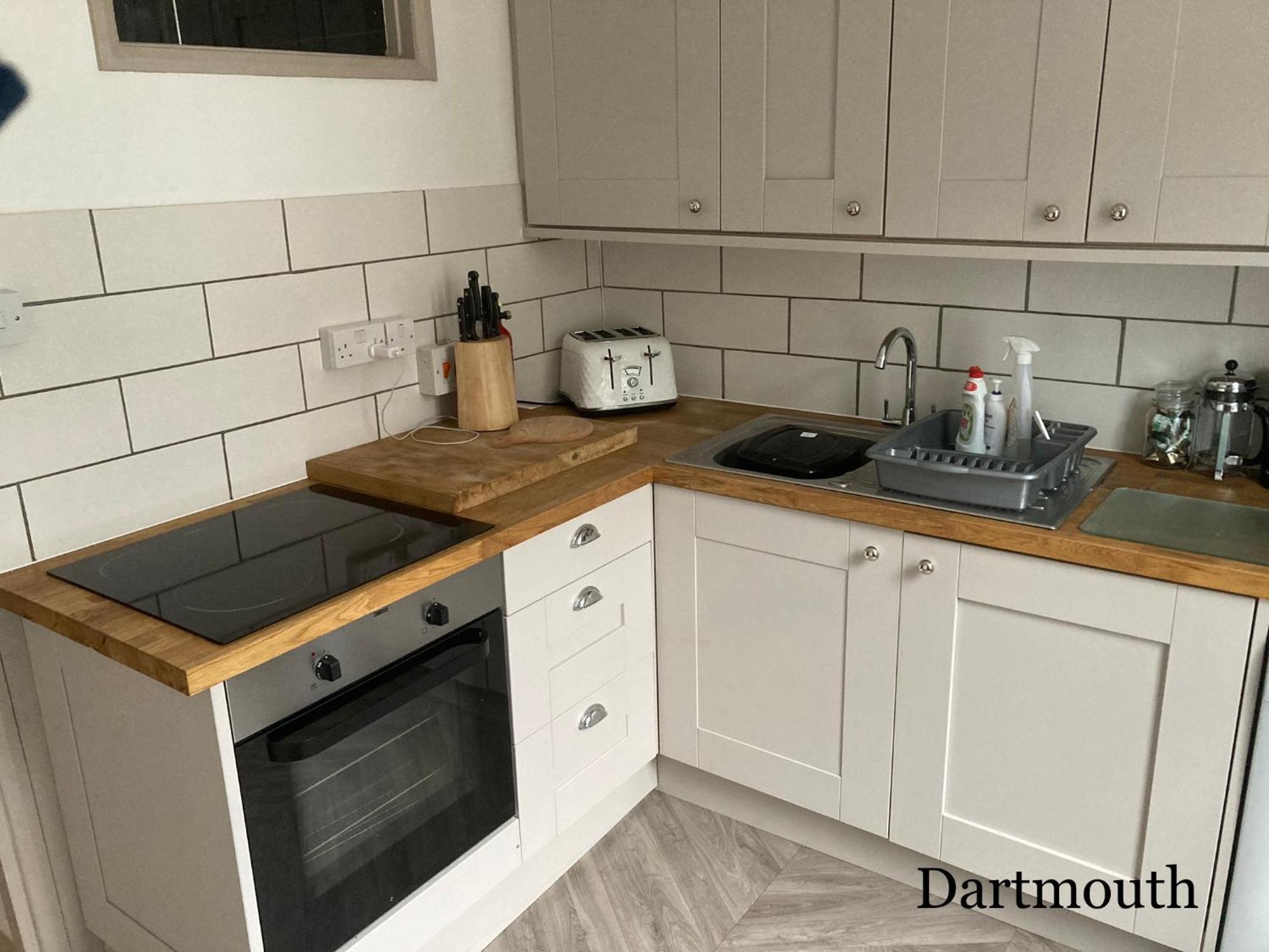 Nancie'S Place - Dartmouth Town Center With Private Parking - A Traditional Georgian Private Duplex Apartment - Beautifully Refurbished - Two Bedrooms, Bathroom, Kitchen And Lounge Diner מראה חיצוני תמונה