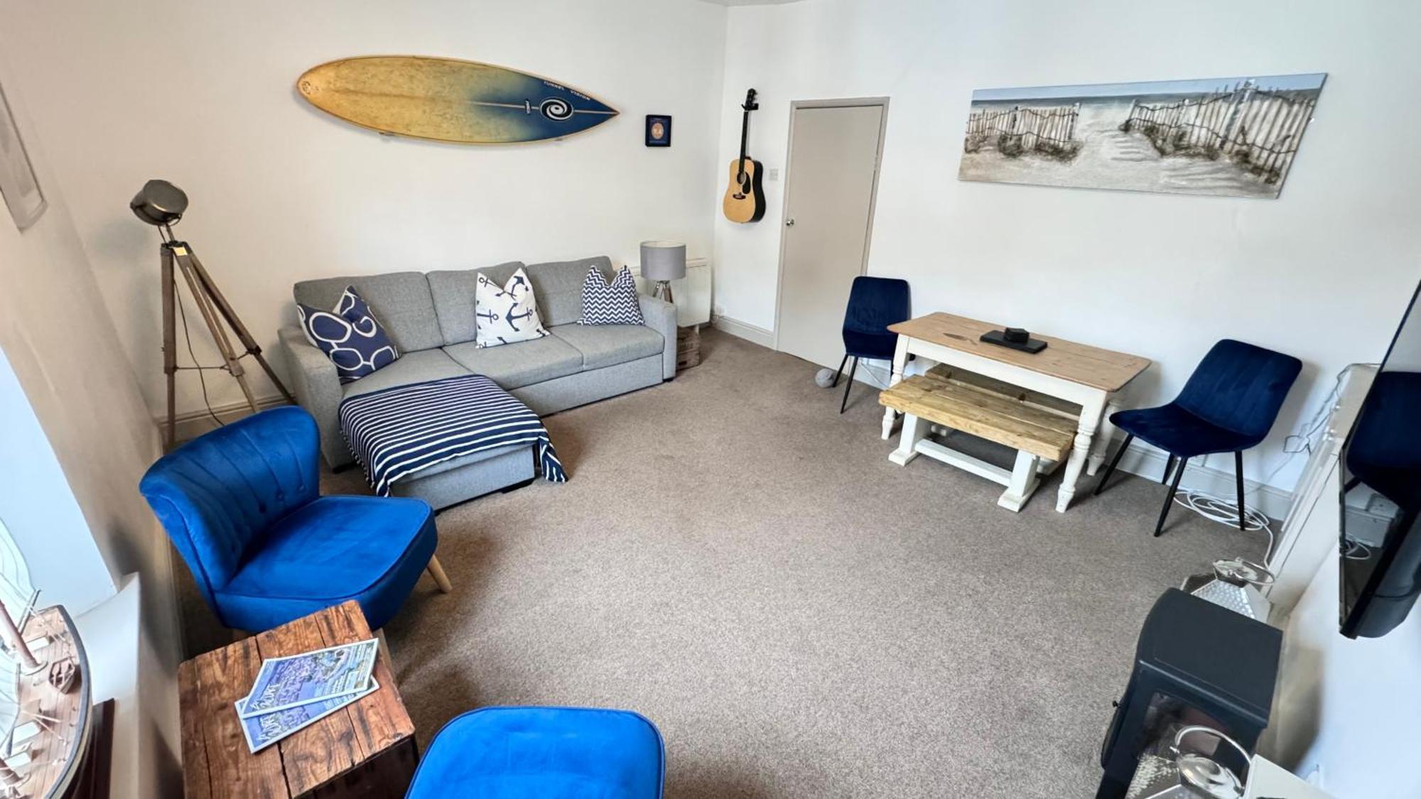 Nancie'S Place - Dartmouth Town Center With Private Parking - A Traditional Georgian Private Duplex Apartment - Beautifully Refurbished - Two Bedrooms, Bathroom, Kitchen And Lounge Diner מראה חיצוני תמונה